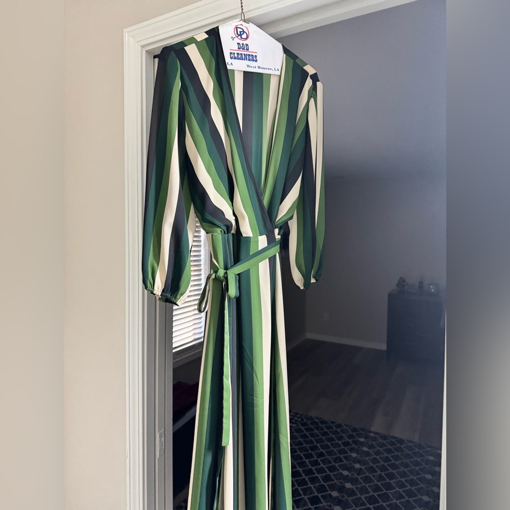 New York & Company Green Striped Dress